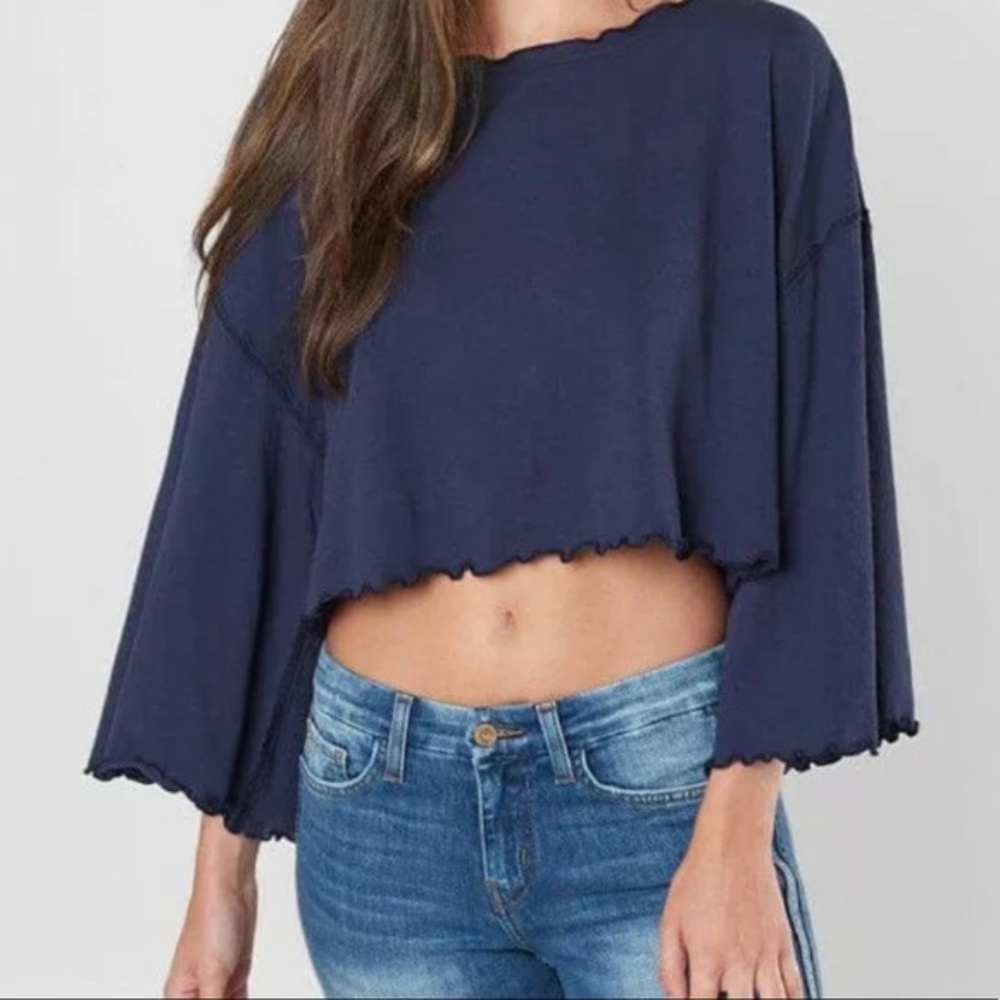 Free People Cropped Tee in Blue size L